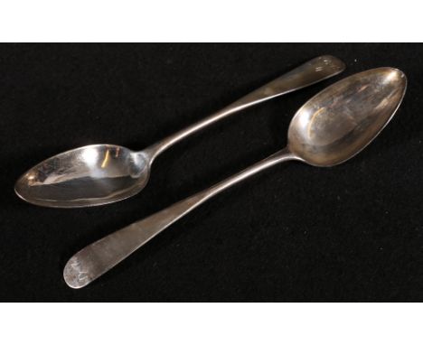 Pair of George III Scottish silver tablespoons, maker R G, Edinburgh, 1795, 23cm long