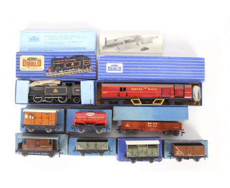Hornby - Dublo - A boxed 3 - Rail BR 0-6-2 Tank Locomotive # EDL17 and 8 x boxed wagons including Royal Daylight Oil Tank # 3