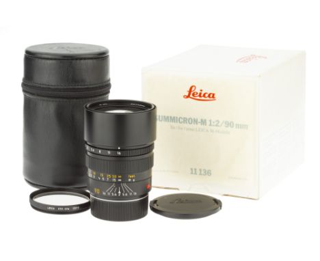 A Leitz Summicron-M f/2 90mm Lens, 1993, black, serial no. 3642808, body, E, elements, VG-E, complete with lens caps, soft po