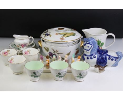 Royal Crown Derby Posies 5 Tea Cups and 4 Saucers, Coffee Can and 2 Saucers, 2 Jugs, Sugar Bowl, Trinket Dish, Royal Stratfor