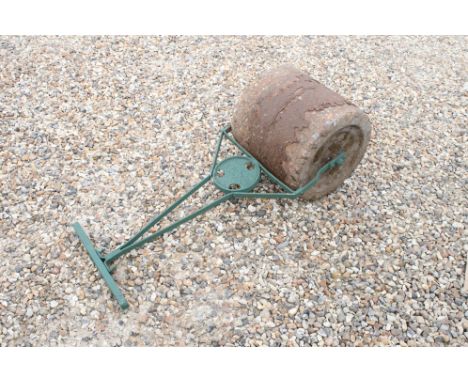 Small Late 19th / Early 20th century garden lawn roller 