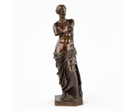 'Venus of Milo' a figurine, patinated bronze.  (L: 13 x W: 13 x H: 43 cm)