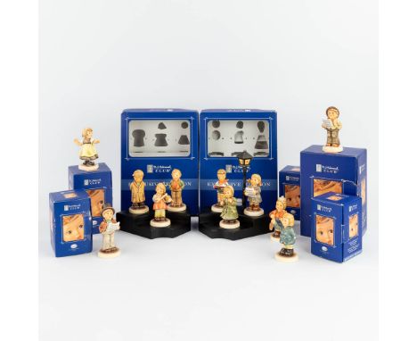 Hummel, a collection of 11 figurines in the original boxes. (H: 10,5 cm)