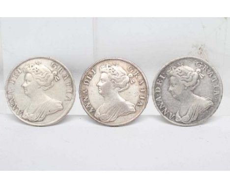 THREE QUEEN ANNE HALFCROWNS, 1707, 1709 &amp; 1713 (Est. plus 24% premium inc. VAT)Condition Report: Generally good, 1707 wit