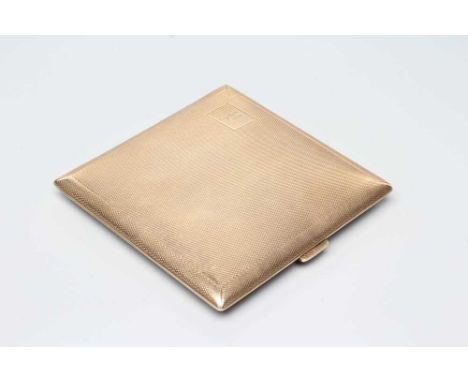 A 9CT GOLD SQUARE CIGARETTE CASE with engine turning enclosing an oblong panel engraved P, with plain interior, one edge engr