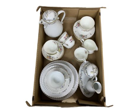 Kaiser Irene pattern part table service 20 pieces and a Minton Marlow pattern tea set 20 pieces
