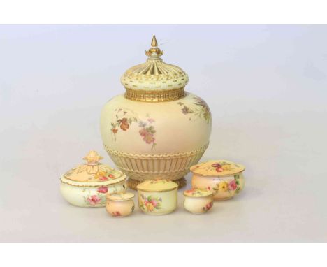 Royal Worcester blush pot pourri vase and five small pieces (6)