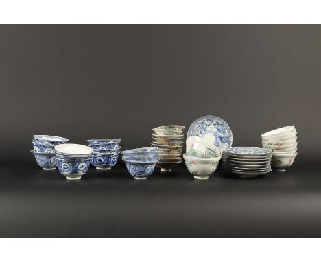 A lot of various porcelain including lidded cups. Japan, 19th century.