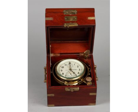 A Marine 2-day chronometer, Nhemn Knpoba. Russia, second half of the 20th century.H.: 20 x B.: 19 cm.