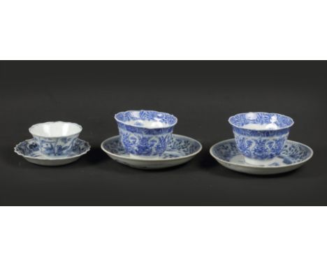 A lot of porcelain cups and saucers China/Japanese 18th century.Diam.: (grootste) 14 cm.