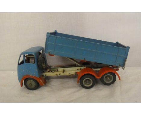 Shackleton Scale Model Foden Tipper Truck with clockwork mechanism rise & fall tipper 