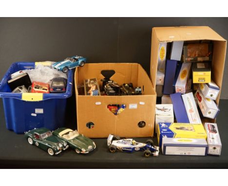 Collection of play worn diecast &amp; plastic models, to include Matchbox, Lledo Vanguards, Corgi etc, also a selection of 1/