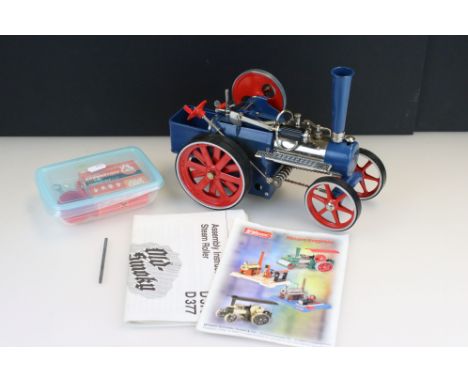Wilesco live steam Traction Engine with spare solid fuel blocks, water fuelling funnel and instructions, vg