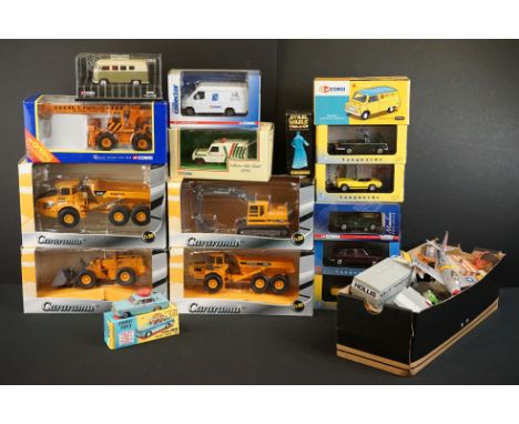 15 Boxed diecast models to include 6x Corgi (including Corgi Classic 06801 VW Camper, 236 Motor School Car in repro box, etc)