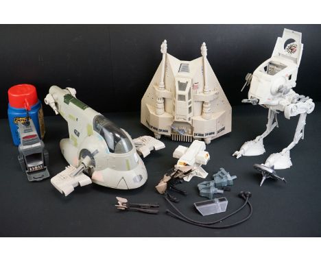 Star Wars - Original vehicle sets to include Scout Walker (AT-ST), Snowspeeder, Slave I, Speeder Bike, Vehicle Maintenance En