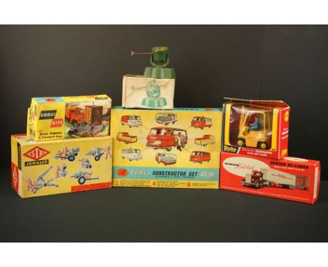 Boxed Johillco Astra diecast artillery model, a boxed Astra Miniature Searchlight, a boxed Corgi Constructor Set GS24 (play w