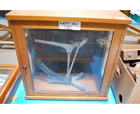 SWING ARM BALANCE SCALES IN MAHOGANY LABORATORY CABINET 