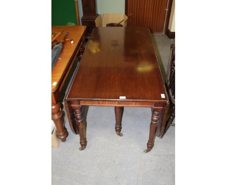 Large Victorian gate leg table