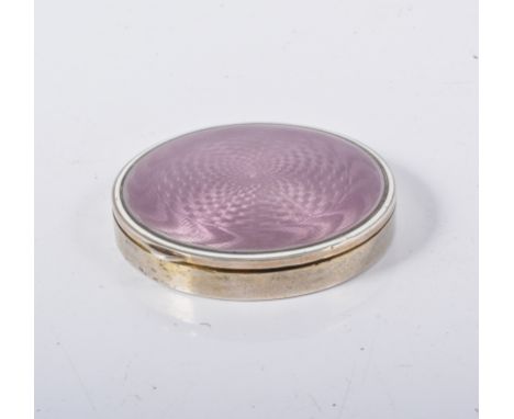 Aspreys silver and enamel rouge pot circa.1938, diameter 4.5cm.