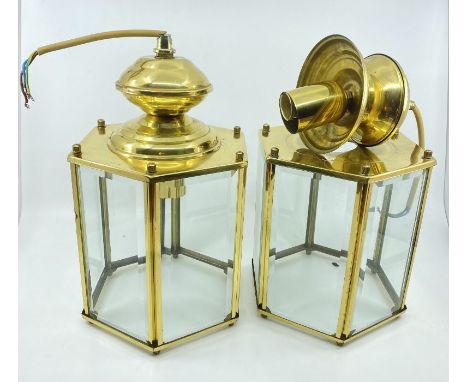 A pair of 20th C brass/glass lantern style light fittings - H:29cm x W:19cm (2)
