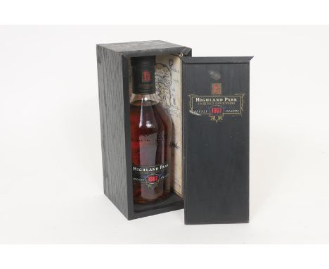 Highland Park single malt scotch whisky, 1967, bottled 1991, 70cl, 43% by volume, in presentation box 