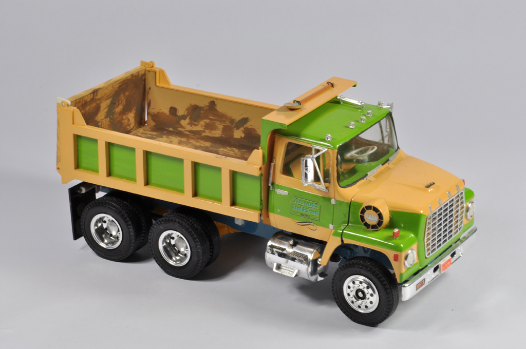 Interesting Early 125 Scale Amt Ford Dump Truck Tractor Kit Assembled And Finished To A High St 4832