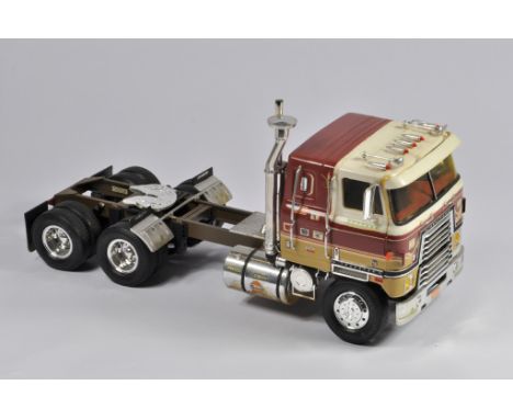 Interesting Early 1/25 Scale Ertl International Transtar II Eagle Truck Tractor Kit. Assembled and finished to a high standar