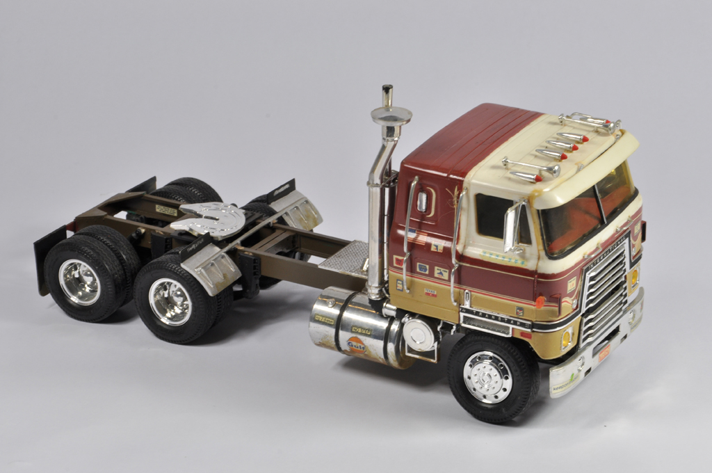 Interesting Early 1/25 Scale Ertl International Transtar II Eagle Truck ...