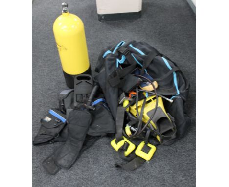 Scuba diving equipment : two scuba pro demand valves, 15 litre dive tank, two stainless steel diving knives, depth gauge, dep