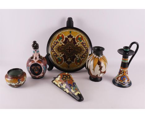 A lot of various earthenware pottery, including candlestick and jug, ca. 1930, total 6x.