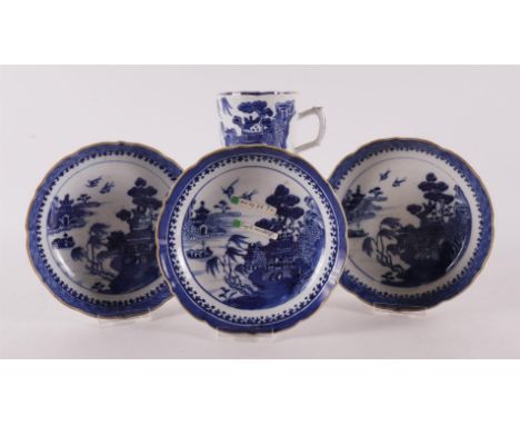 Three blue/white porcelain cups and saucers, China, Qianlong, 2nd half 18th century. Blue underglaze decoration of landscape,