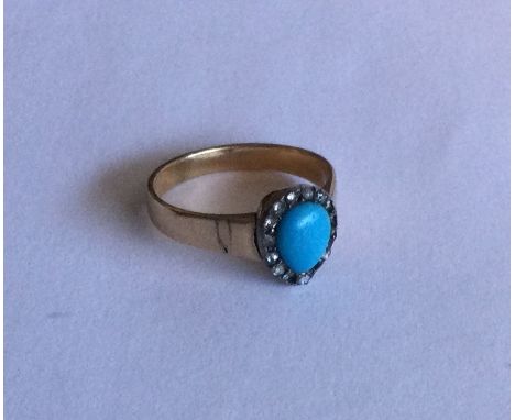 A good Antique turquoise and rose diamond cluster ring in heavy gold band. Approx. 4 grams. Est. £100 - £200.