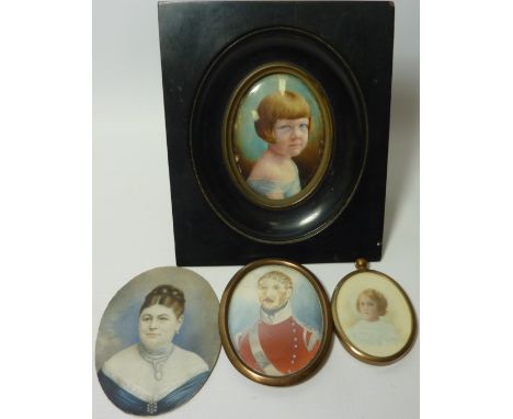 Late 18th/early 19th century oval bust portrait miniature of a military officer on ivory H7cm (framed), portrait miniature of