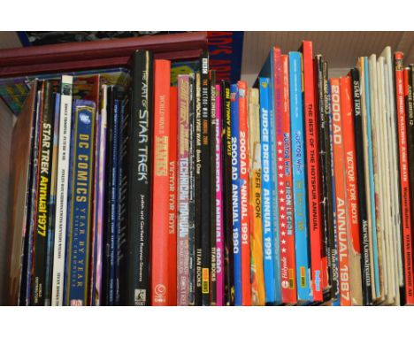 A box of sci-fi annuals, to include: Star Trek; Judge Dredd; Victor for Boys; 2000AD; DC Comics; and Dad's Army.