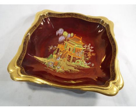 Carltonware - a large footed bowl in Rouge Royale, 22 cm (h) x 22 cm (w). Estimate £50- £80
