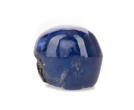 **UNMOUNTED SAPPHIRE,cabochon, weighing 4.22 caratsStone suffers from chips all over. 7.8x6.5x6.9mmInclusions visible under m