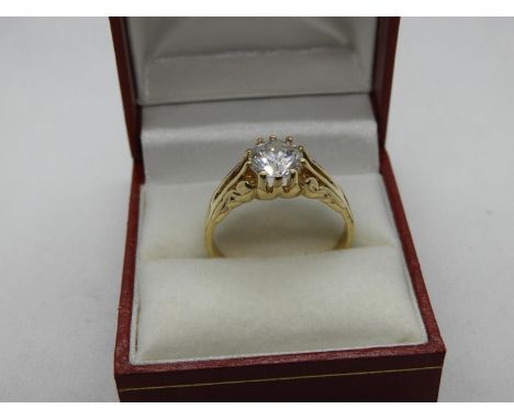 Yellow Metal Solitaire Ring - 4.4 grams 