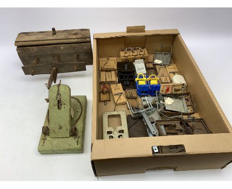 19th century pine mouse trap with deadfall action L32cm; green painted wooden Pennsylvania rat trap; wooden three-hole mouse 