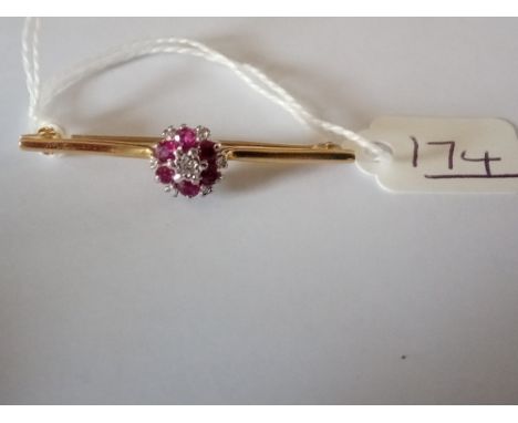 A ruby &amp; diamond brooch - 3.9gms