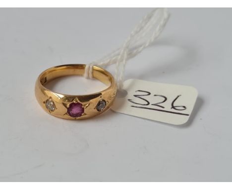 A RUBY &amp; DIAMOND 3 STONE RING IN 18CT GOLD - size N - 6.5gms