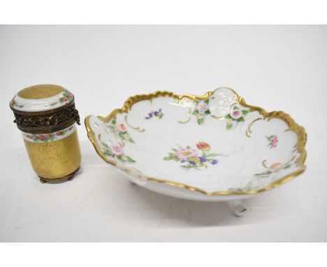 Continental porcelain large Spode dish decorated with roses marked 'Spode 2600' and a Spode pot pourri container (2)