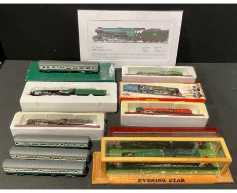 Hornby OO gauge Model Railways- Evening Star locomotive and tender inc display case, Southern Crescent Limited locomotive and