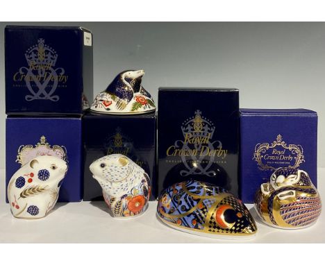 A Royal Crown Derby paperweight, Poppy Mouse, gold stopper, boxed; others, Mole, Harvest Mouse, Imari Dormouse, Computer Mous