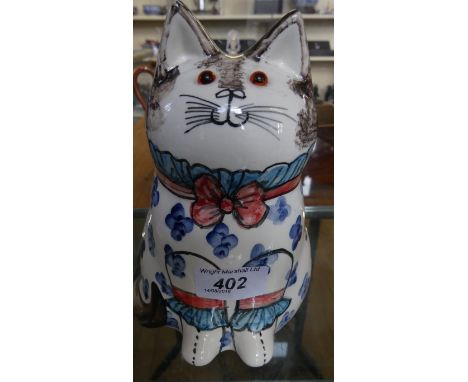 A Rye pottery model cat by David & Joan De Bethel 
