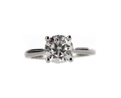 DIAMOND SOLITAIRE RING, the round brilliant cut diamond of approximately 2.02 carats in platinum, size L 1/2, 6.2g