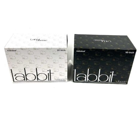 Kid Robot Labbit Classic 10" vinyl figures x2, Mint, within Excellent packaging. (2)Hi,Yes it does.Thanks