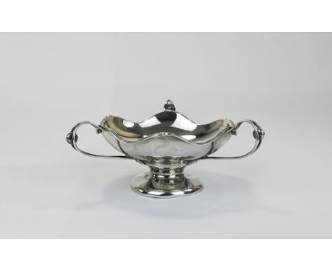 Edwardian Art Nouveau Silver 3 Handled Bowl With Shaped Reeded Borders, Hallmark Birmingham 1907, 178.8g, 3" High, 7" Diamete