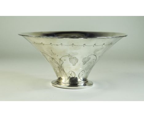 Swedish Silver Studio Art Bowl with Stylised Decoration to Body. Hallmarks Stockholm 1926, Maker Mark B.H.E. 4 Inches High, 8