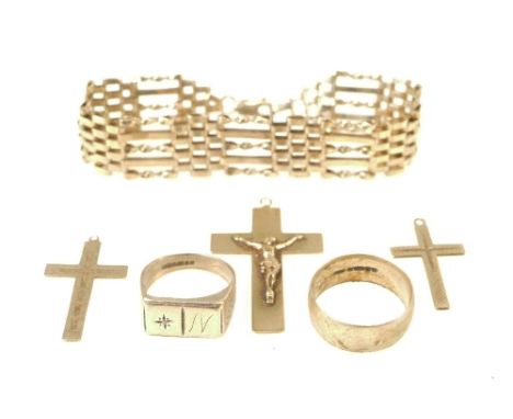 9ct gate bracelet, wedding & cygnet rings, crosses etc (28.8g)