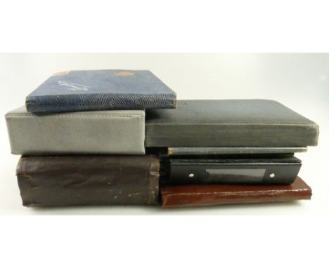 A good collection of vintage cigarette cards (8 albums)